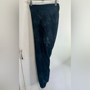 Danskin Leggings ~ Size L